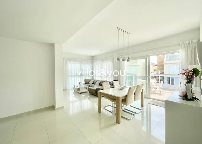 Amay 880 By Villas&you טורבייחה