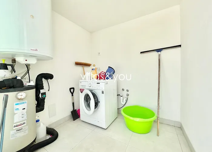 Amay 880 By Villas&you